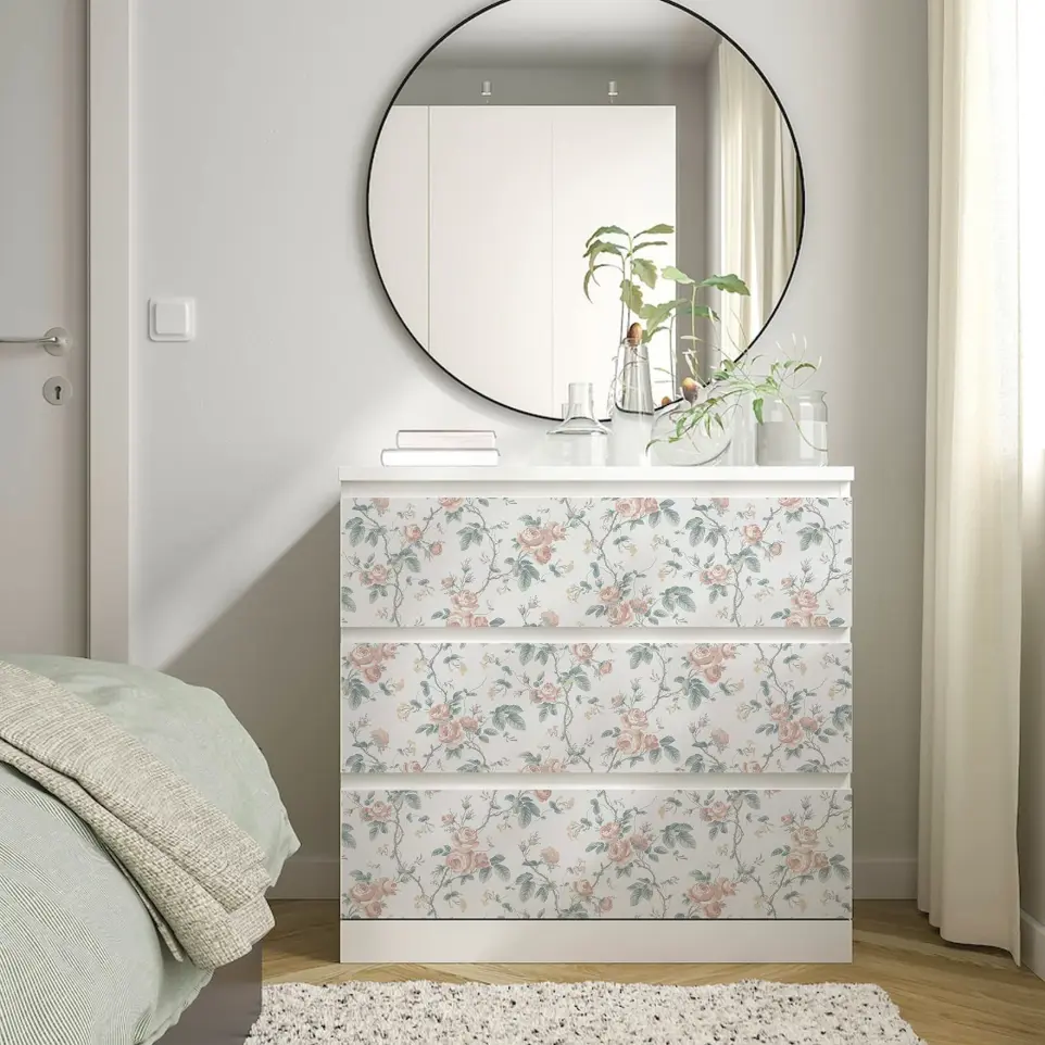 Recouvrement d&#39;une commode de chambre